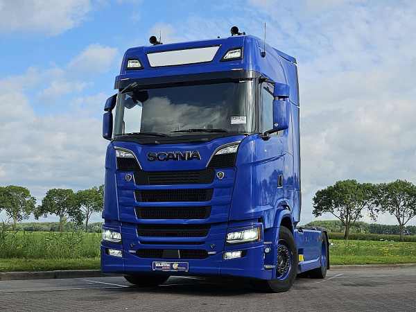 SCANIA - S520