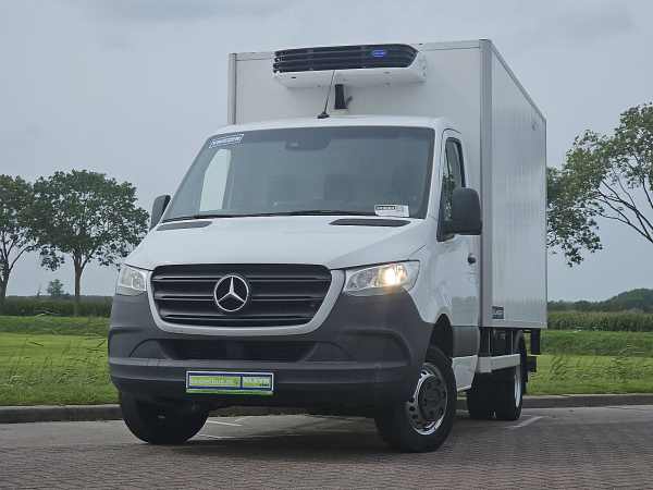 MERCEDES-BENZ - SPRINTER 516