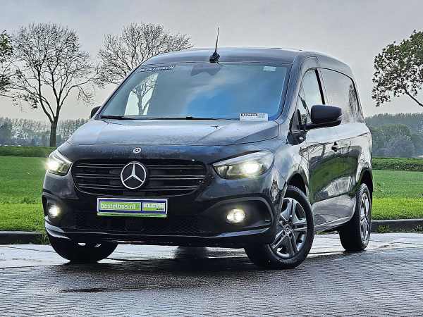 MERCEDES-BENZ - ECITAN