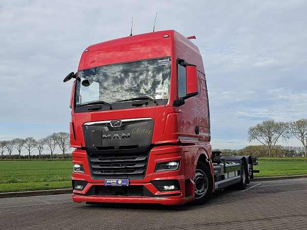 M.A.N. - 26.510 TGX GX 6X2 INTARDER