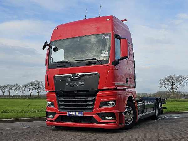M.A.N. - 26.510 TGX GX 6X2 INTARDER