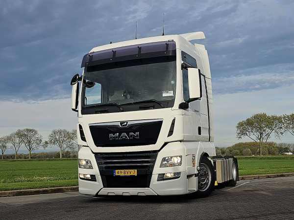 M.A.N. - 18.460 TGX XXL MEGA RET. 1210L