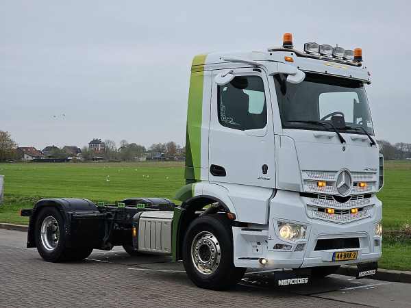 MERCEDES-BENZ - ACTROS 2133 MP5
