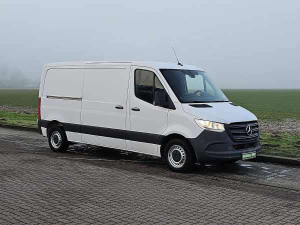 MERCEDES-BENZ - SPRINTER 214