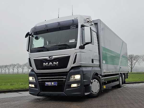 M.A.N. - 26.420 TGX 6X2-4 LIFT GETRÄNKE