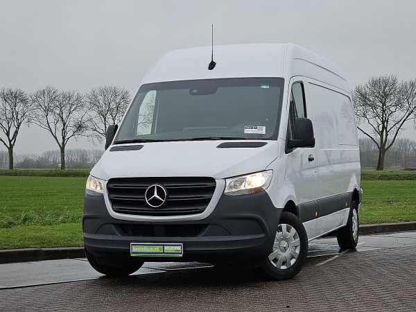 MERCEDES-BENZ - SPRINTER 215