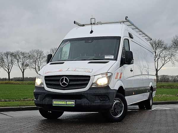 MERCEDES-BENZ - SPRINTER 519