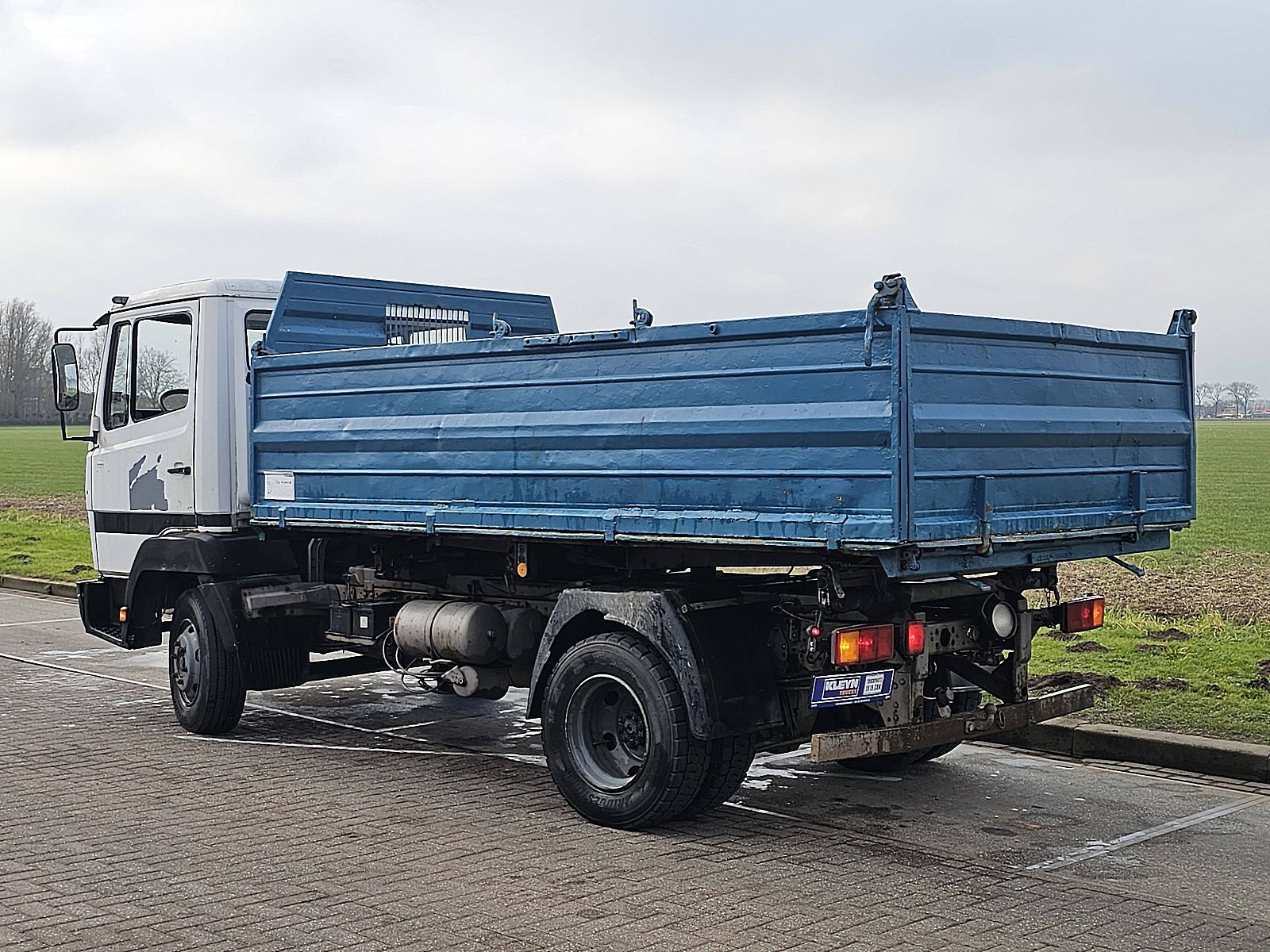 メル様 MERCEDES-BENZ 814 - Kleyn Trucks