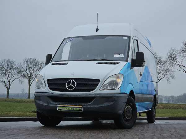 MERCEDES-BENZ - SPRINTER 213