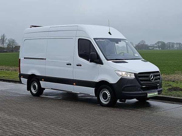 MERCEDES-BENZ - SPRINTER 319