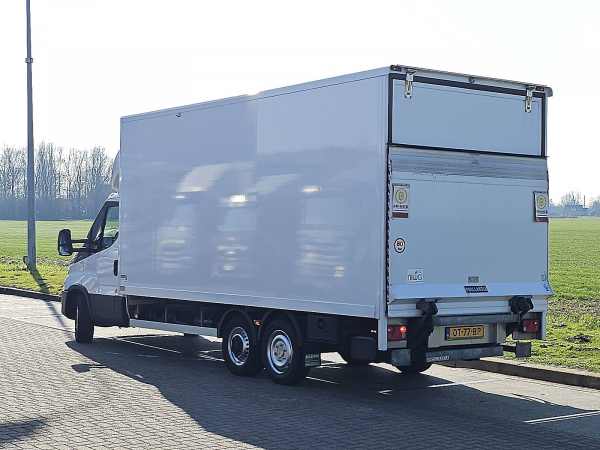 VOLKSWAGEN - VELDHUIZEN P37-4