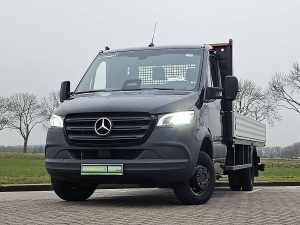 MERCEDES-BENZ - SPRINTER 519