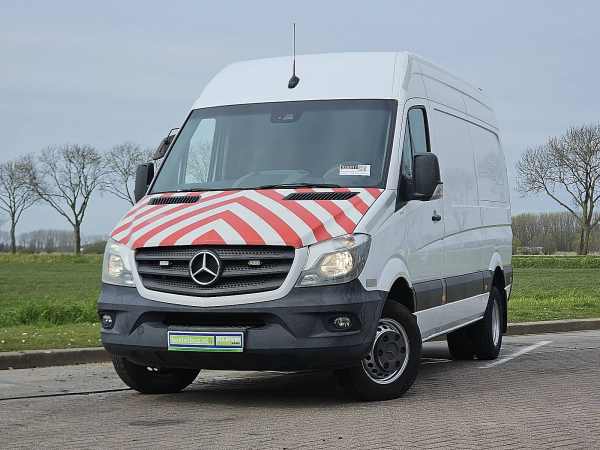 MERCEDES-BENZ - SPRINTER 519