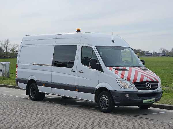 MERCEDES-BENZ - SPRINTER 519