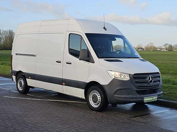 MERCEDES-BENZ - SPRINTER 214