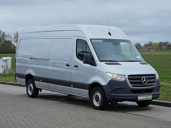 MERCEDES-BENZ - SPRINTER 319