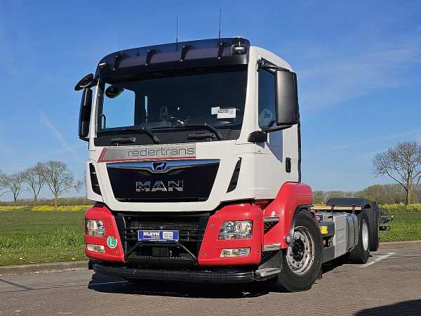 M.A.N. - 26.460 TGS