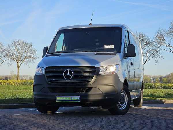 MERCEDES-BENZ - SPRINTER 311