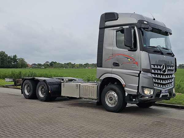 MERCEDES-BENZ - AROCS 2663