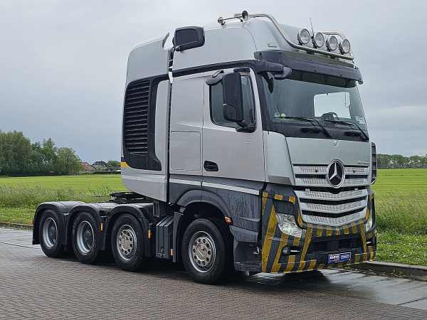 MERCEDES-BENZ - ACTROS 4158