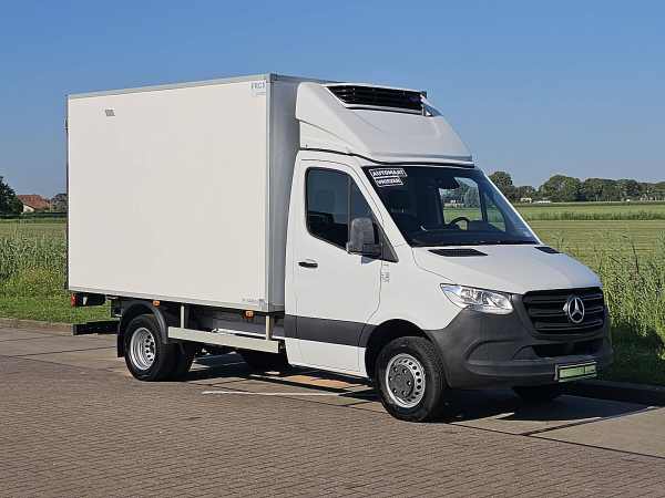 MERCEDES-BENZ - SPRINTER 516