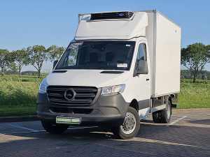 MERCEDES-BENZ - SPRINTER 516