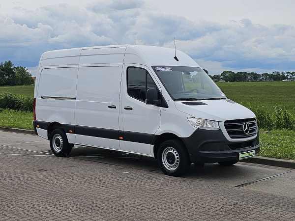 MERCEDES-BENZ - SPRINTER 311