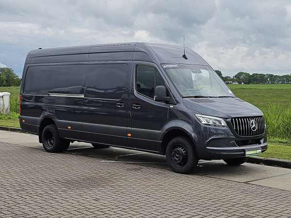 MERCEDES-BENZ - SPRINTER 519