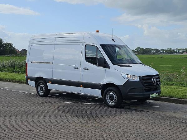 MERCEDES-BENZ - SPRINTER 311