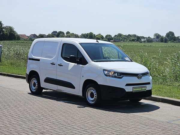 TOYOTA - PRO-ACE CITY