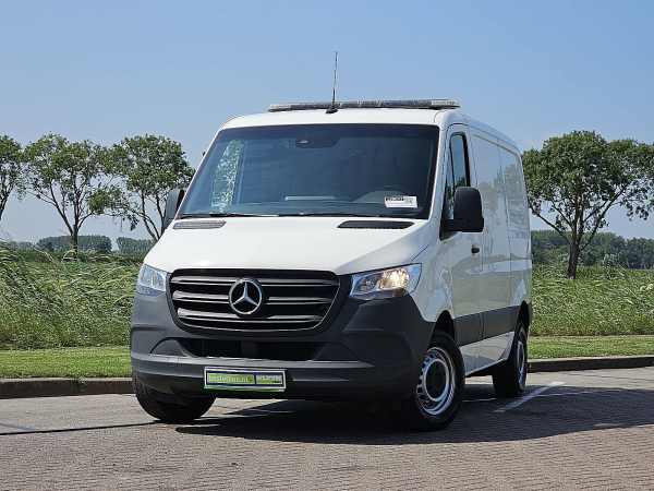 MERCEDES-BENZ - SPRINTER 211