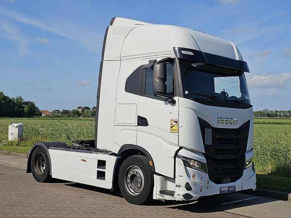 IVECO - S-WAY AS440S51