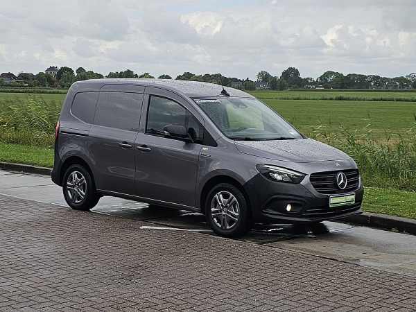MERCEDES-BENZ - ECITAN