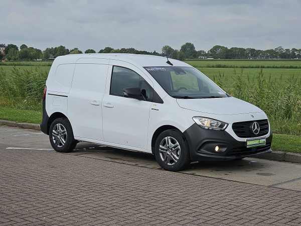 MERCEDES-BENZ - ECITAN