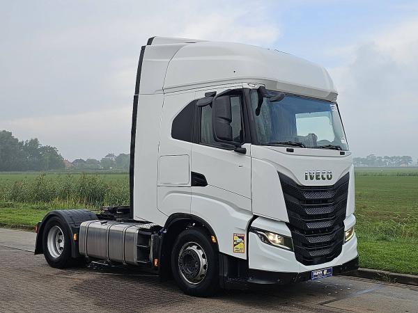 IVECO - S-WAY AS440S51