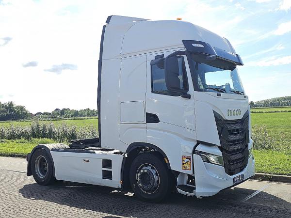 IVECO - S-WAY AS440S48