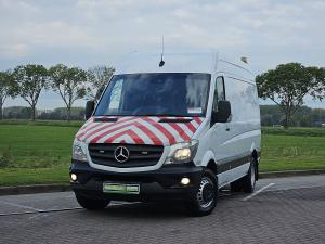 MERCEDES-BENZ - SPRINTER 519