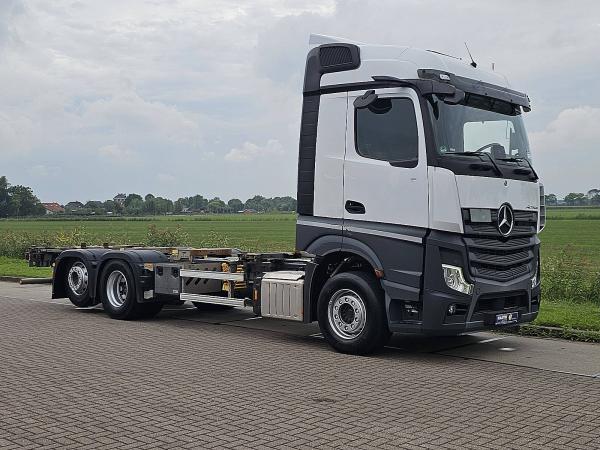 MERCEDES-BENZ - ACTROS 2548