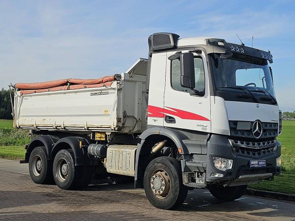 MERCEDES-BENZ - AROCS 3343