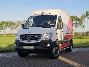 MERCEDES-BENZ - SPRINTER 519
