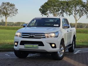 TOYOTA - HI-LUX 2.4