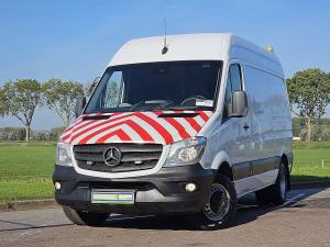 MERCEDES-BENZ - SPRINTER 519