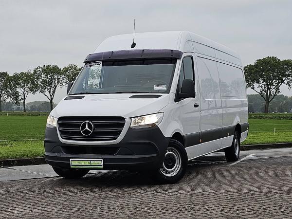 MERCEDES-BENZ - SPRINTER 319