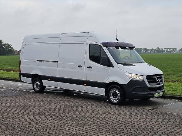 MERCEDES-BENZ - SPRINTER 319